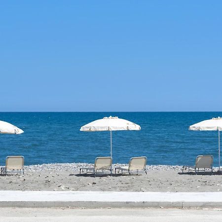 Athina Luxury Villa, With Pool & Walk To The Beach, By Thinkvilla Chania  Exteriör bild