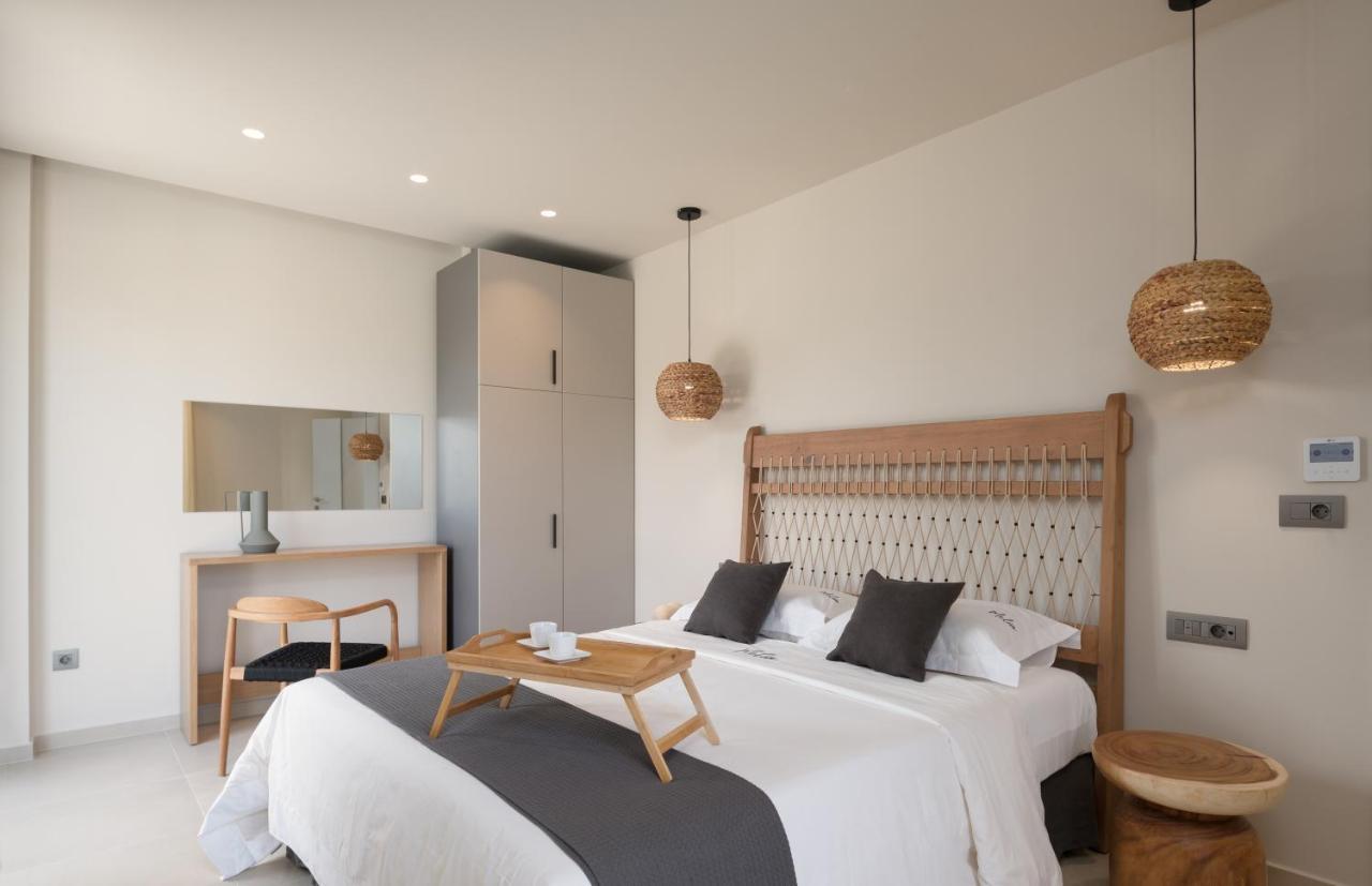 Athina Luxury Villa, With Pool & Walk To The Beach, By Thinkvilla Chania  Exteriör bild
