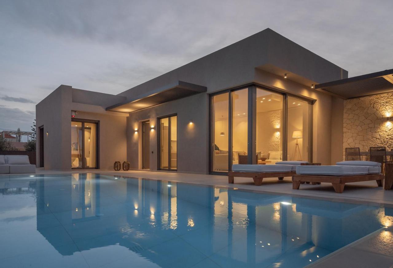 Athina Luxury Villa, With Pool & Walk To The Beach, By Thinkvilla Chania  Exteriör bild