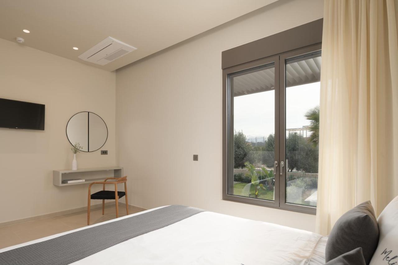 Athina Luxury Villa, With Pool & Walk To The Beach, By Thinkvilla Chania  Exteriör bild