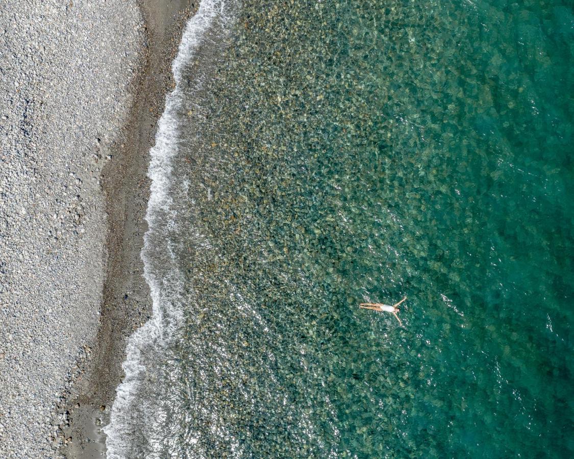 Athina Luxury Villa, With Pool & Walk To The Beach, By Thinkvilla Chania  Exteriör bild